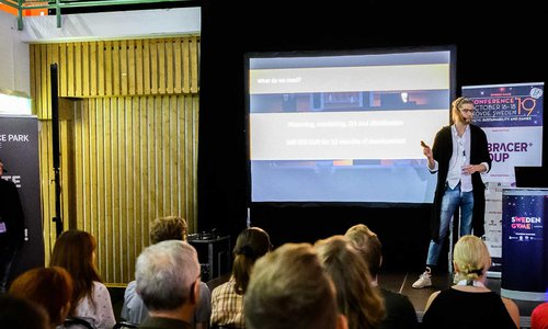 Sexton  nya företag pitchade sina idéer